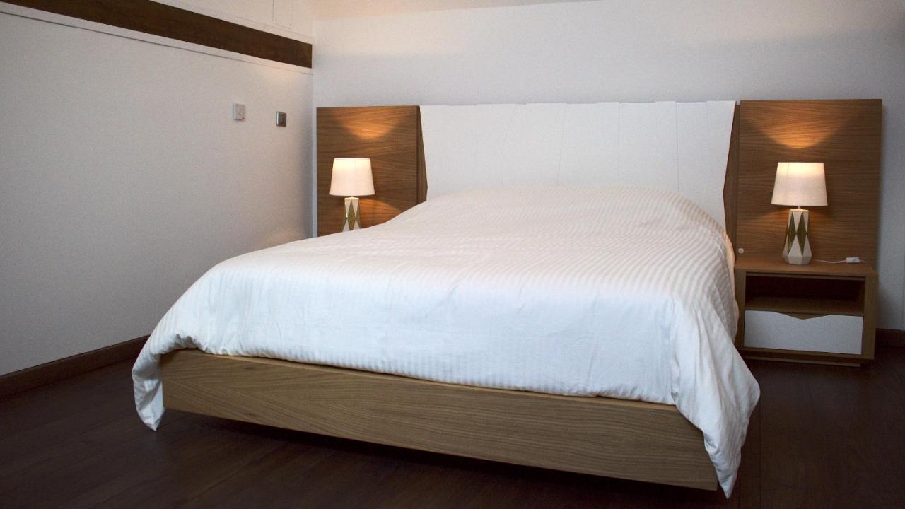 Les Charmes De La Vallee Noble Guest house *